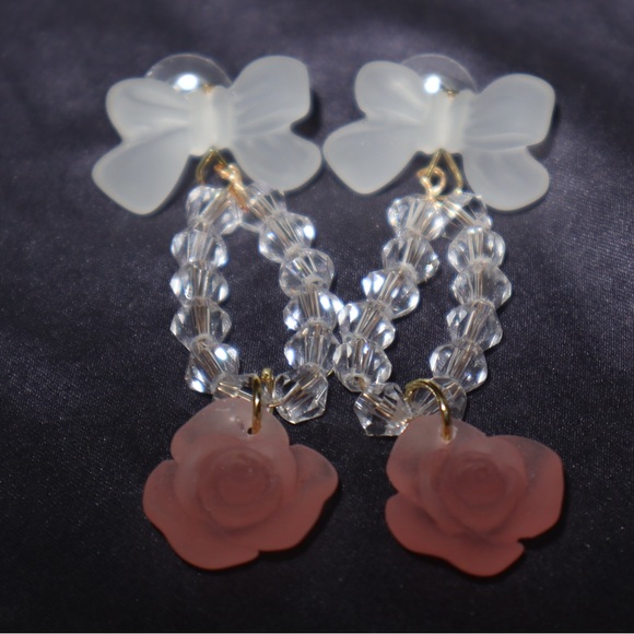 Rose Earrings - Picture 7 of 9